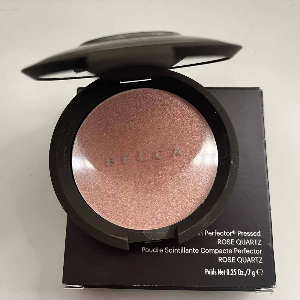Becca Shimmering Skin Perfector Pressed in Rose Quartz